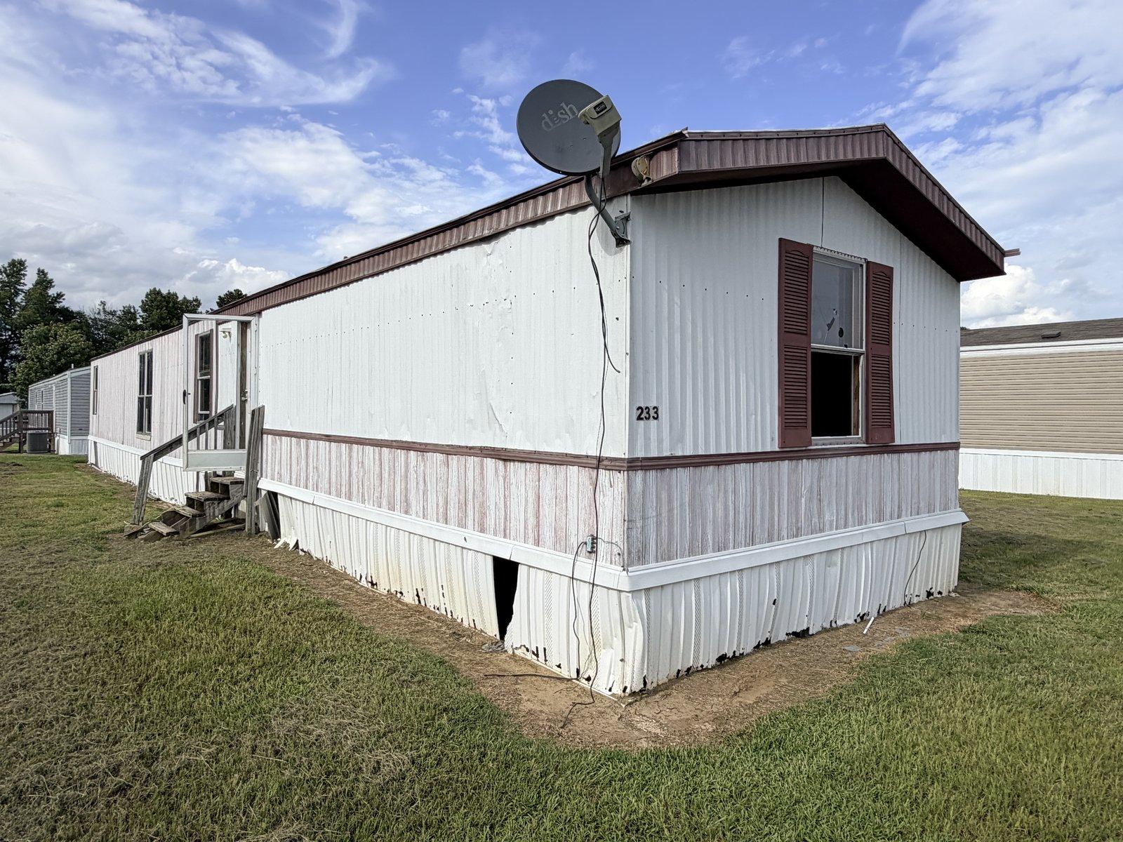 Exterior showing unit number