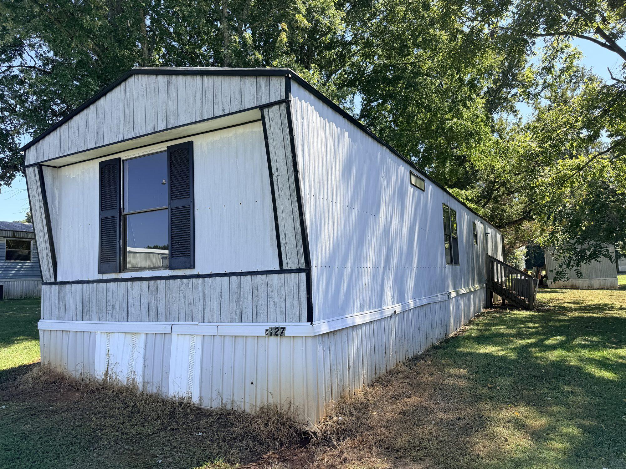 127 Creekside Rd